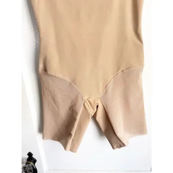 Honeylove Super Power Shorts Compression Shapewear Boning Slimming Smooth M NWOT